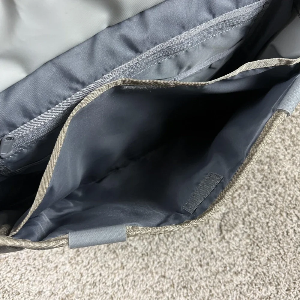 Timbuk2 Gray Messenger Bag 17